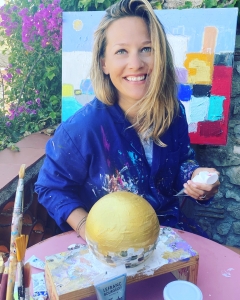 CAROLINE FAINDT ARTSITE PEINTRE EN RESIDENCE ARTISTIQUE À ANTIBES